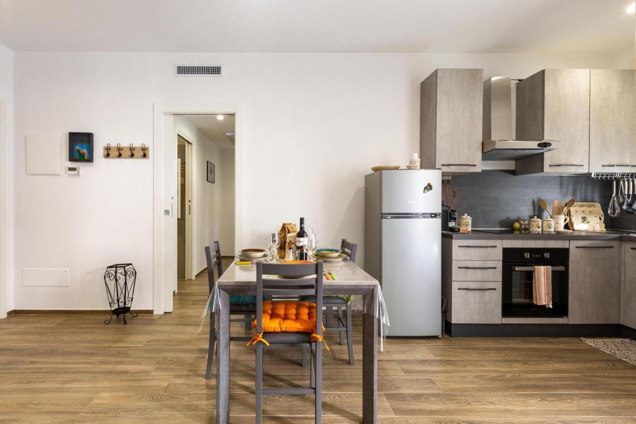 Conteduca Apartment By Barbarhouse Fasano Bagian luar foto
