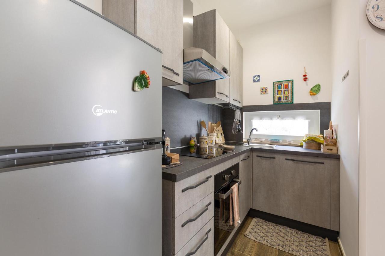 Conteduca Apartment By Barbarhouse Fasano Bagian luar foto
