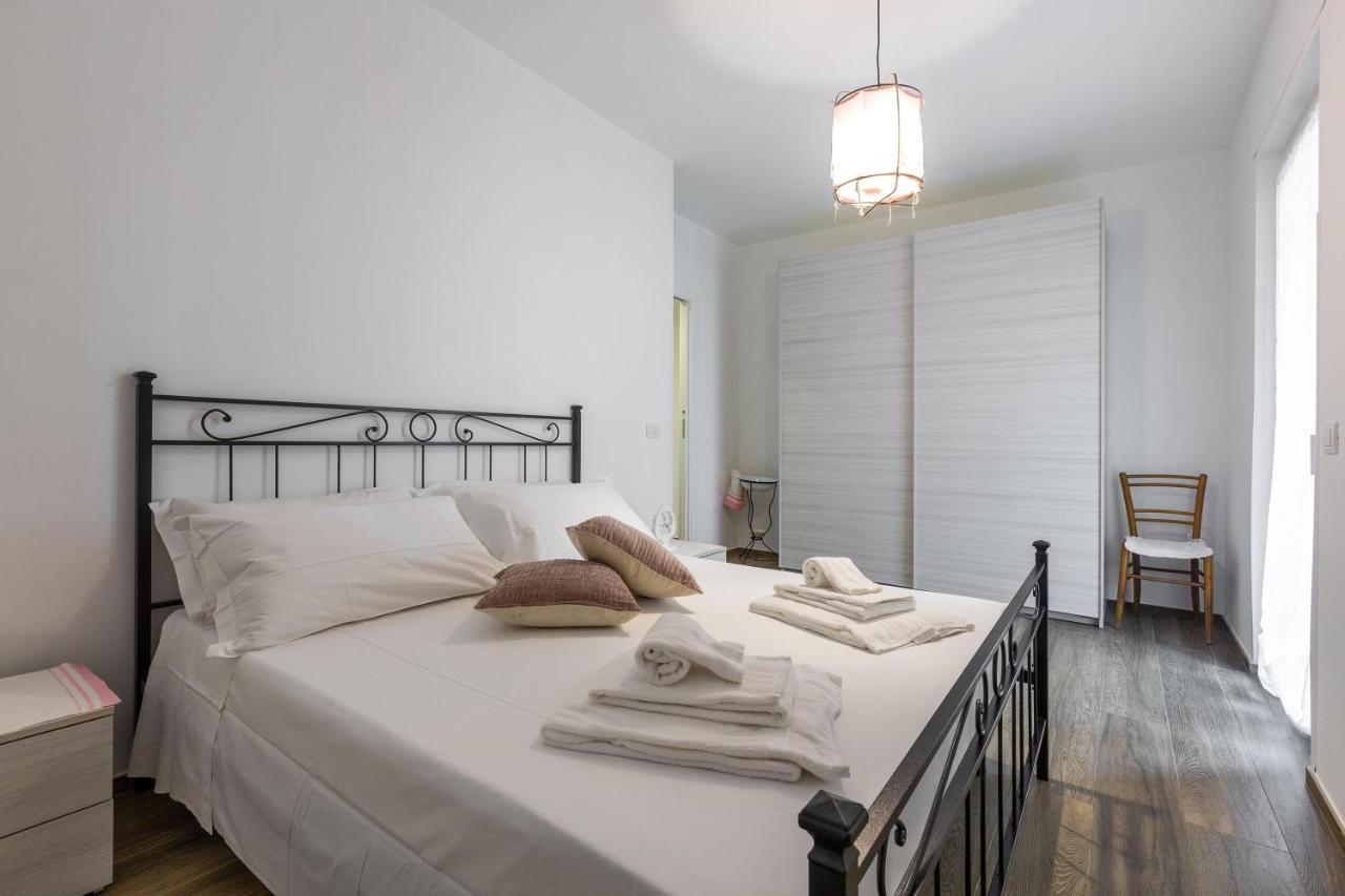 Conteduca Apartment By Barbarhouse Fasano Bagian luar foto